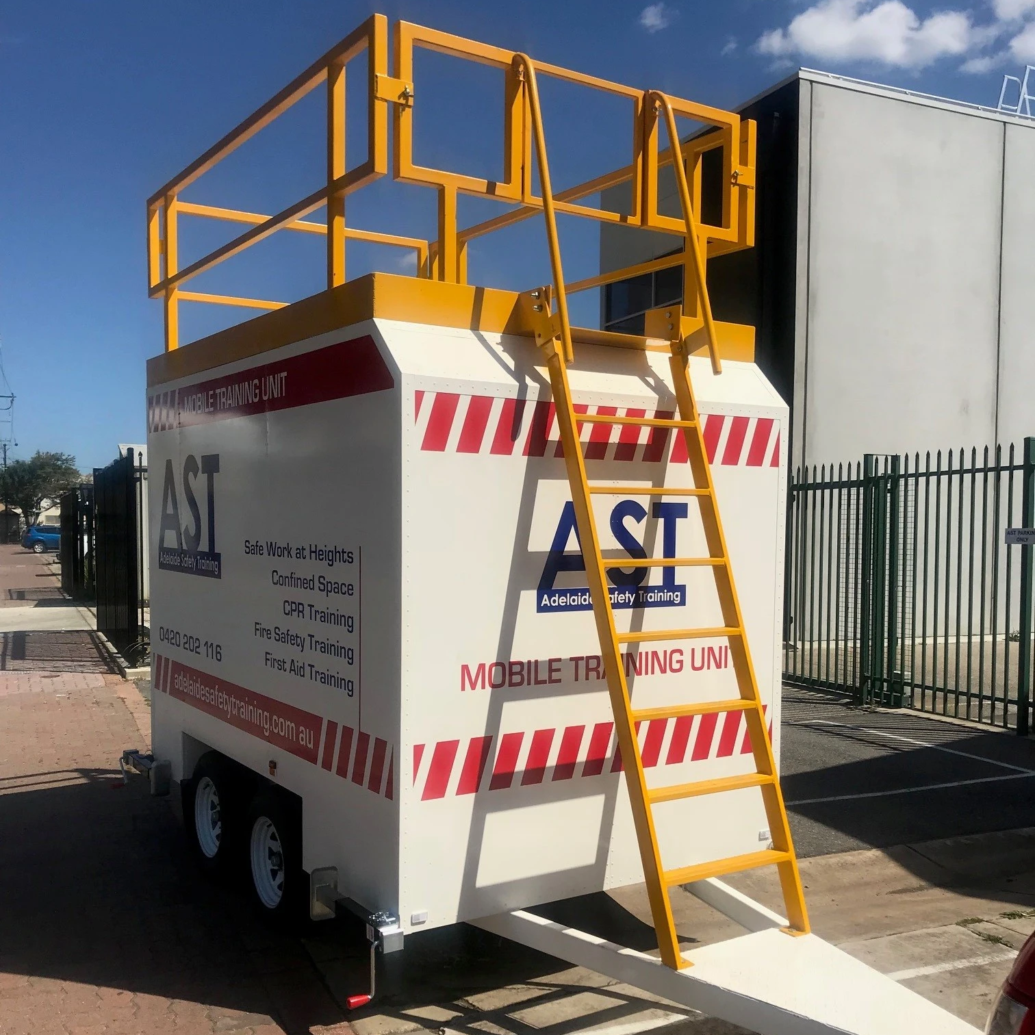 mobile training unit for remote safety training SA